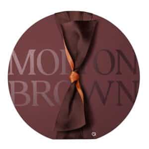 Calendrier de l'Avent Molton Brown 2026, coffret rond cuivré fermé sur fond blanc