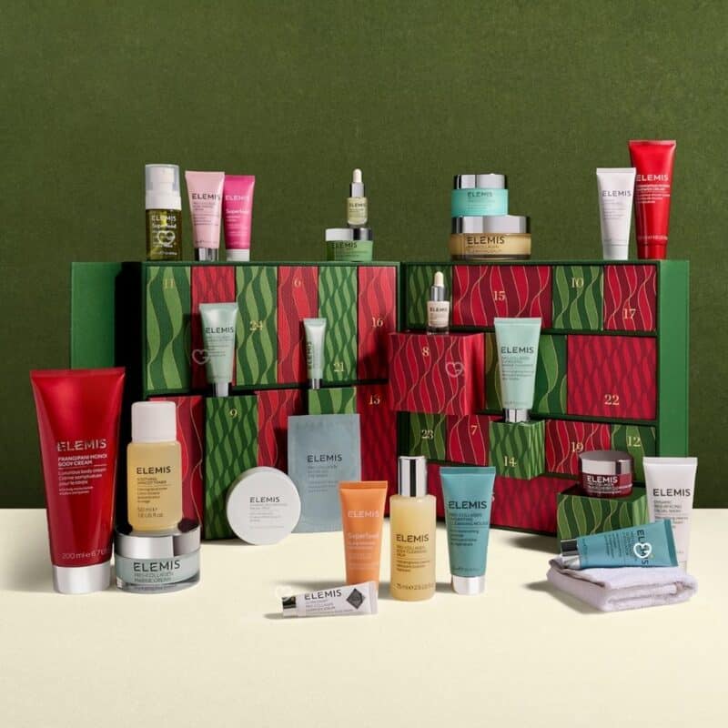 Coffret calendrier de l'Avent Elemis 2026 ouvert présentant les soins Pro-Collagen sur fond crème