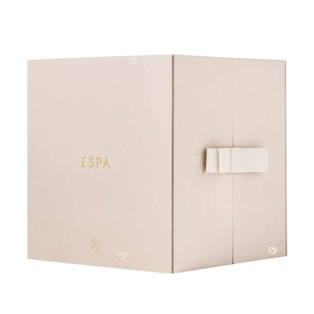 Calendrier de l'Avent ESPA 2026, coffret crème et or fermé